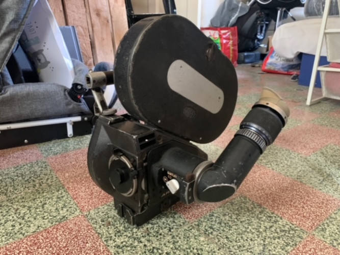 Arri 35III with viewfinder and accessories (35 mm PL) - image #1