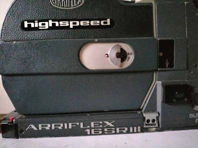 Arriflex High Speed Super 16 SRIII HS camera body, with 2 magazines in total - image #7