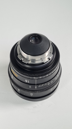 ARRI Zeiss Ultra Prime Set of 8 Lenses - image #2