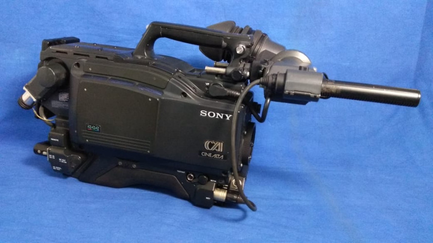 Sony HDC F950 camera - image #3