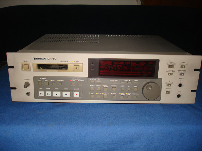 Tascam DA-60 DAT digital audio recorder with Time Code - image #2