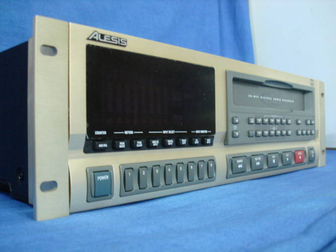 Alesis XT20 aDAT Type II  20 Bit digital audio recorder - image #1