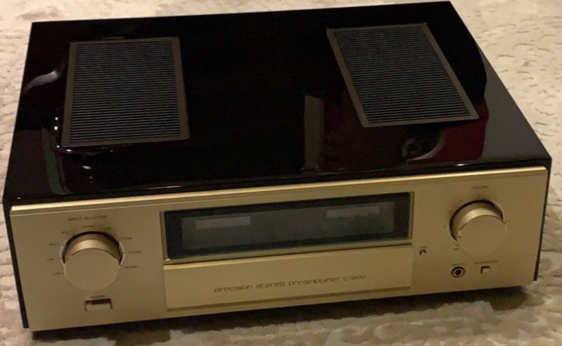 Accuphase C-3800 - image #1