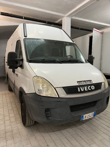 IVECO Daily - image #1