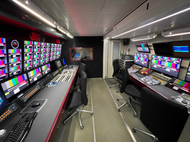 Outside Broadcast Trailer Fully equipped - image #9