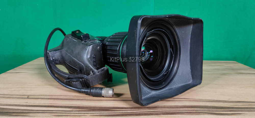 Canon J9x5.2 wide angle zoom lens - image #3