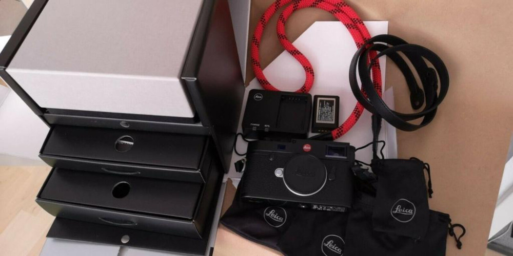 Leica M10 Black Chrome (20000) Rangefinder Camera - image #1