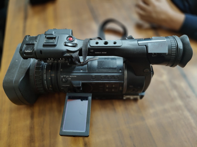 Panasonic AJ HPX-250 P2 Full HD camera - image #7