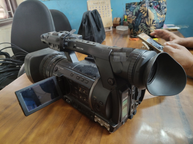 Panasonic AJ HPX-250 P2 Full HD camera - image #11