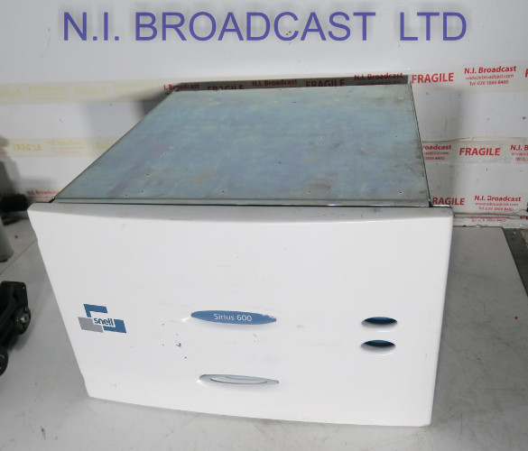 Snell Wilcox 128x128 3G  Sirius 600  router matix - image #1