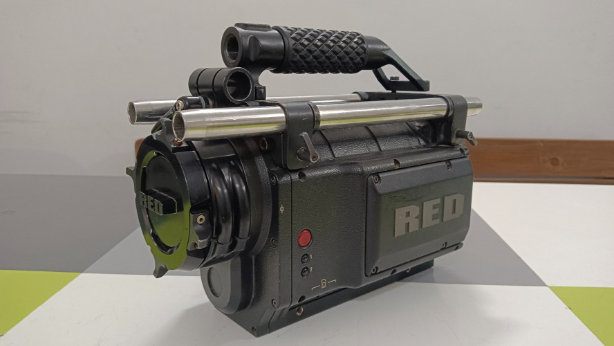 Red ONE professional film and broadcast camera with 4K recording - image #2