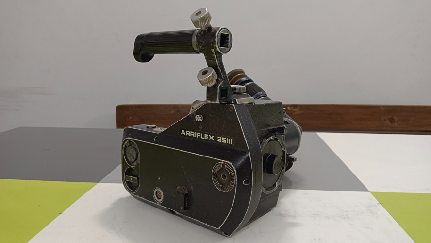 Arri 35 III professional film camera with viewfinder, - image #2