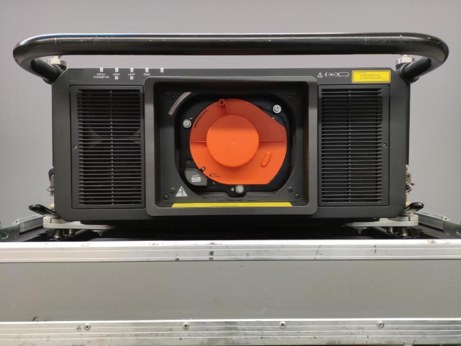 Panasonic PT-RZ21K video projector Panasonic PT-RZ21K video projector - image #1