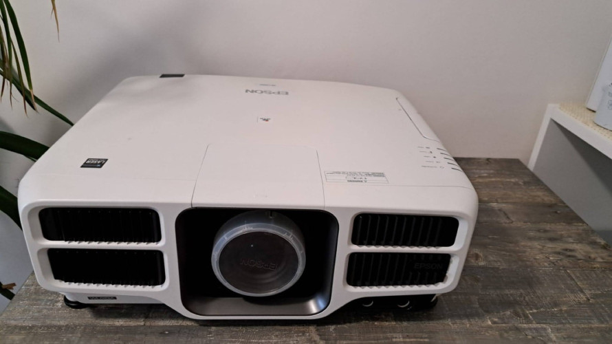 Epson EB-L1300U - image #1