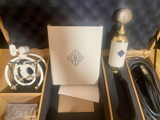 Soyuz SU-017 large diaphragm tube microphone - image #1