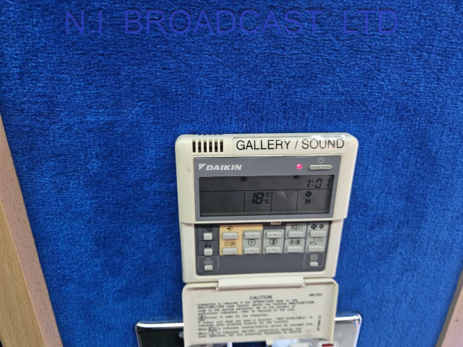 OB121 Mercedes 13ton 8-12camera HD / 3G truck with 17kva generator etc (26,000km ) - image #8