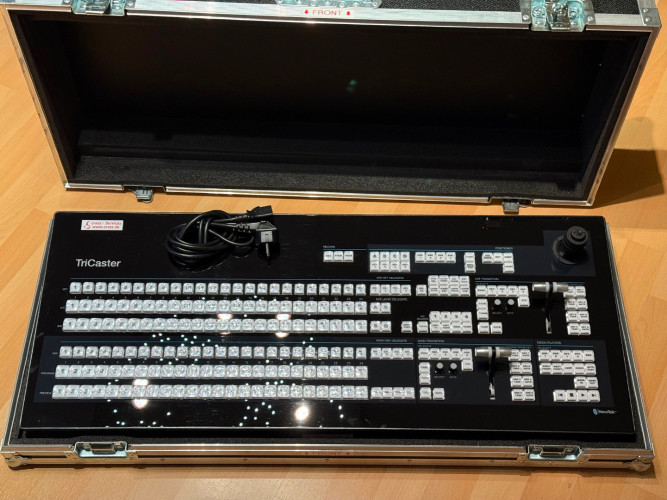 Vizrt / NewTek TriCaster TC1 (3RU) - image #1