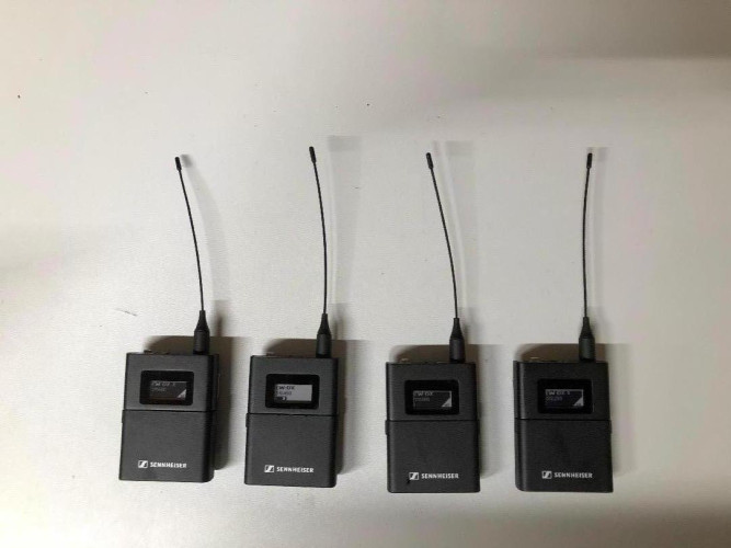Sennheiser EW-DX Q1-9 4x2 System Including Handheld and Bodypack Transmitters with Antenna - image #1