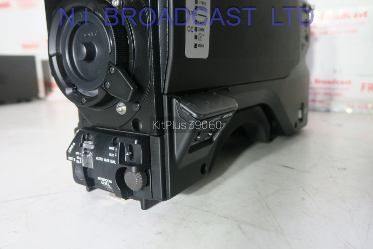 Sony hdc-3200 4k Camera fibre channels (4 available), 200 hours from new - image #22