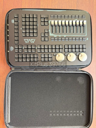 Avolites T3,USB-C, OUT: 4x 5pol XLR, ArtNET, S-ACN, DMX512, incl. Hardcase - image #1