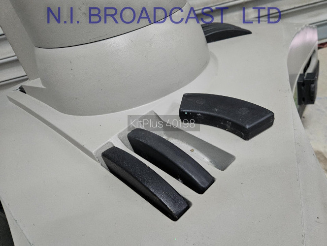 Vinten quartz 2 stage pedestals (80g payload) fully serviced - image #10