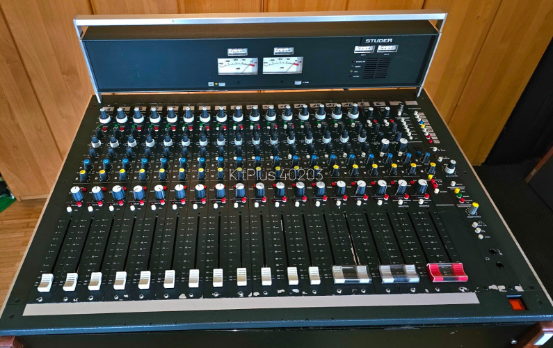 Studer 962 mixing console - image #1