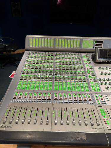 Avid Avid - Digi Design - D-Control 16 Fader Desk - image #1