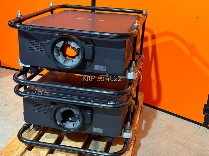 Panasonic PT-DS20KE DLP Projector with EVO Frame P20 Included - image #1