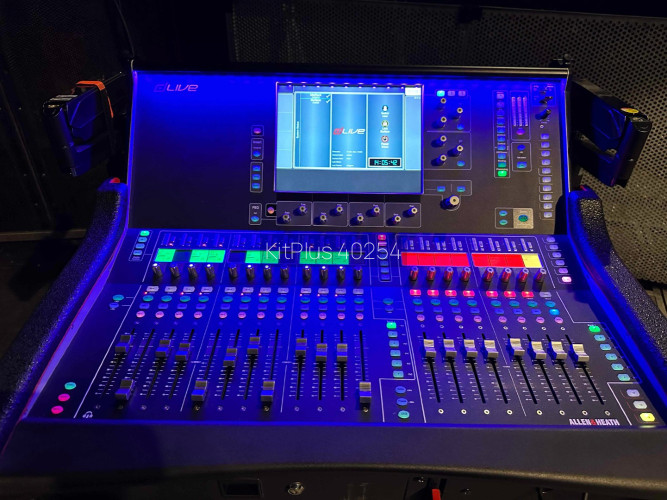 Allen & Heath dLive C2500 + CDM32 - image #1