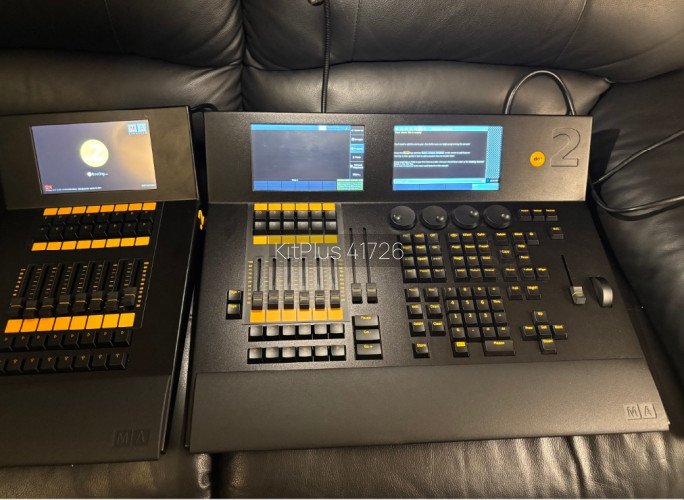 MA Lighting dot2 with F-Wing - image #1