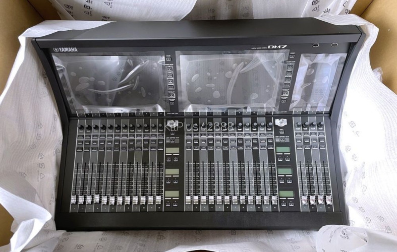 Yamaha DM7 - image #1