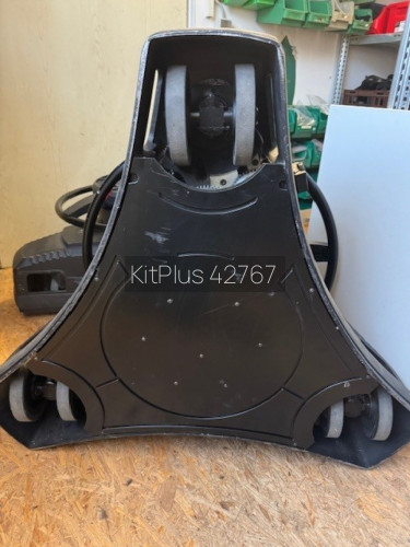 Vinten Quattro-L  (3852-0003) Pedestal - image #2