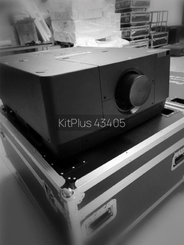 Panasonic PT-SLX16K 16,000 - image #2