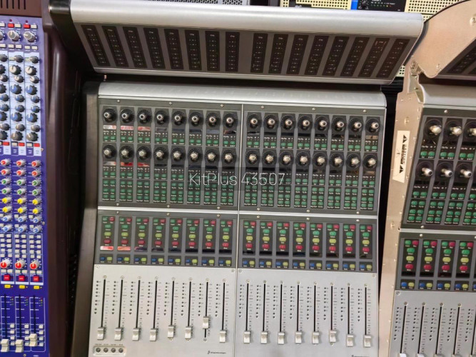 Avid D‑Command Main Unit + Fader Pack - image #2