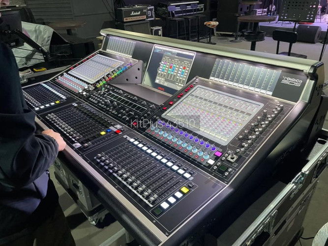 Digico SD5 Quantum + SD‑Rack w/ Maxi Pod + Flight Case + Original Boxes - image #1