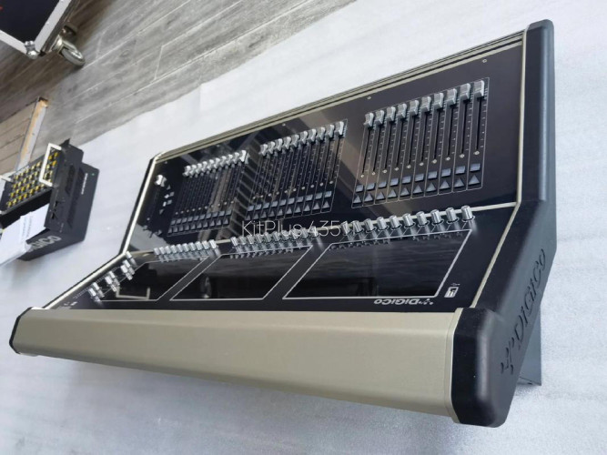 Digico S31 + D‑Rack + Flight Case - image #2