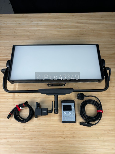 Aputure Nova P600C Panel Light Kit - image #2
