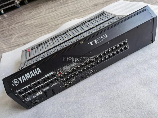 Yamaha TF5 (including flight case) - image #2