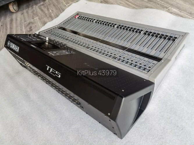 Yamaha TF5 (including flight case) - image #1