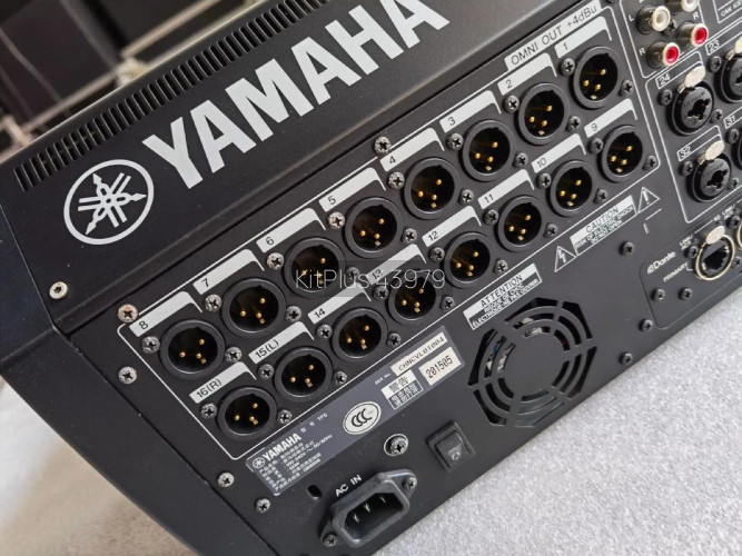 Yamaha TF5 (including flight case) - image #3