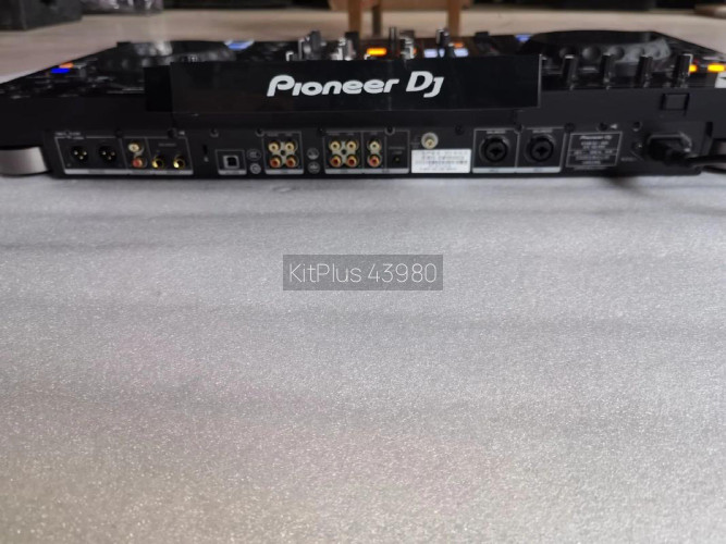 Pioneer XDJ-RX3 - image #4