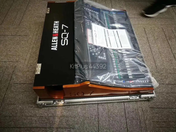 Allen & Heath SQ‑7 Digital Mixing Console (with Flight Case) - image #5