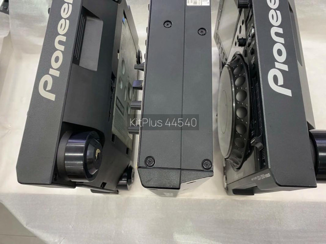 Pioneer CDJ2000nxs & DJM900nxs combo package - image #1