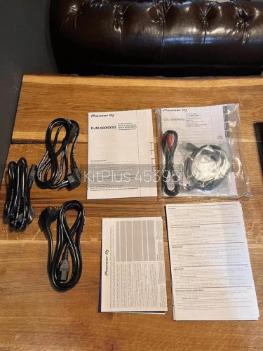 Pioneer CDJ2000NXS (2pcs) & DJM900NXS (1pc) Bundle - image #3
