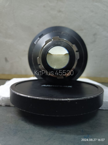 ARRI Zeiss Ultra Prime 10mm T2.1 Cinema Lens - image #2
