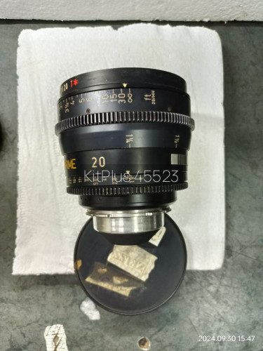 ARRI Zeiss Ultra Prime 20mm T1.9 Cinema Lens - image #3