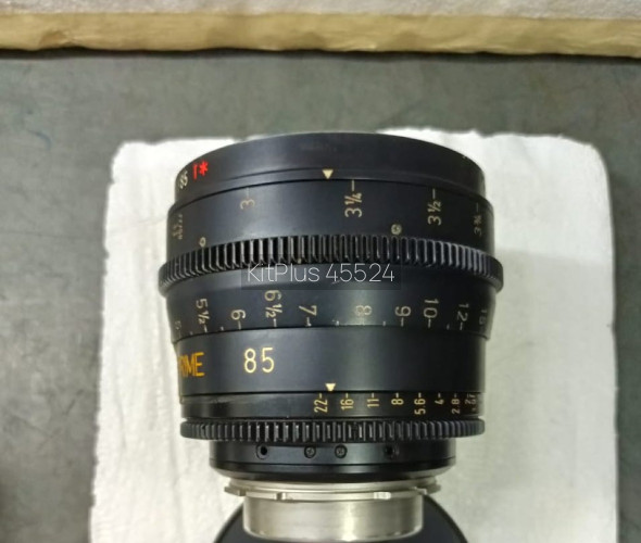 ARRI Zeiss Ultra Prime 85mm T1.9 Cinema Lens - image #3