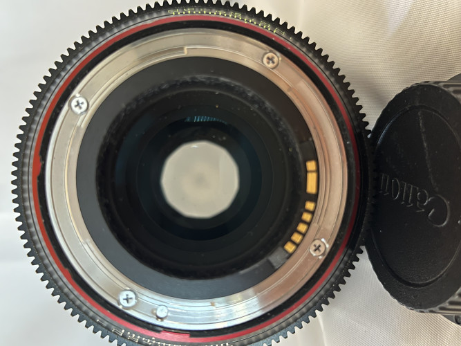 Canon CN-E EF prime RF mount lenses