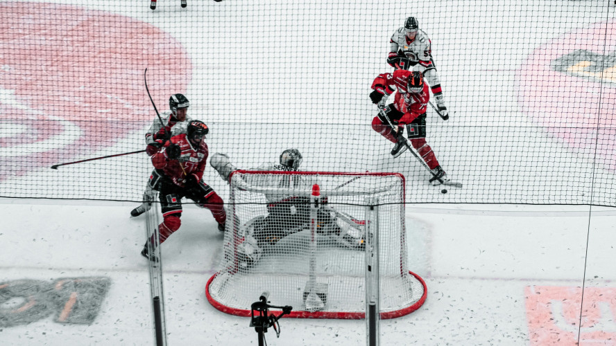 Net Insight and Mobilelinks elevate Swedish ice hockey playoffs with UHD IP Remote production