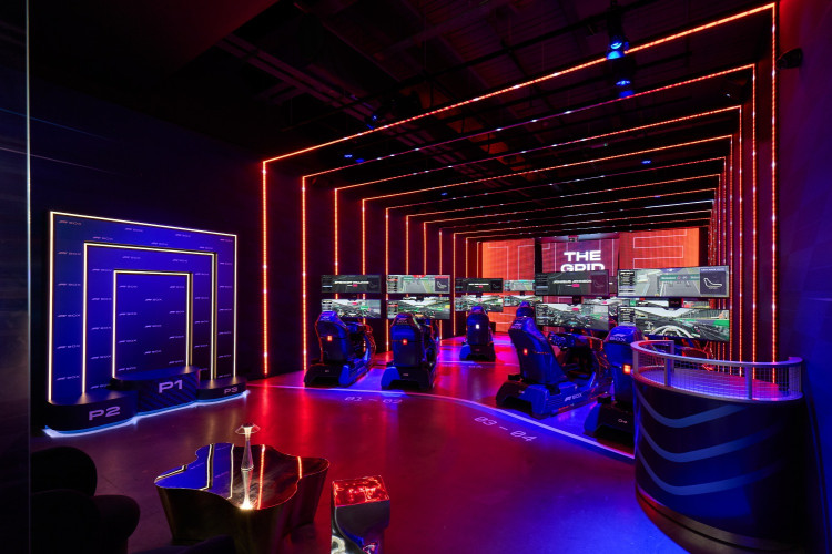Disguise Drives New Immersive Racing Experience - F1 Box